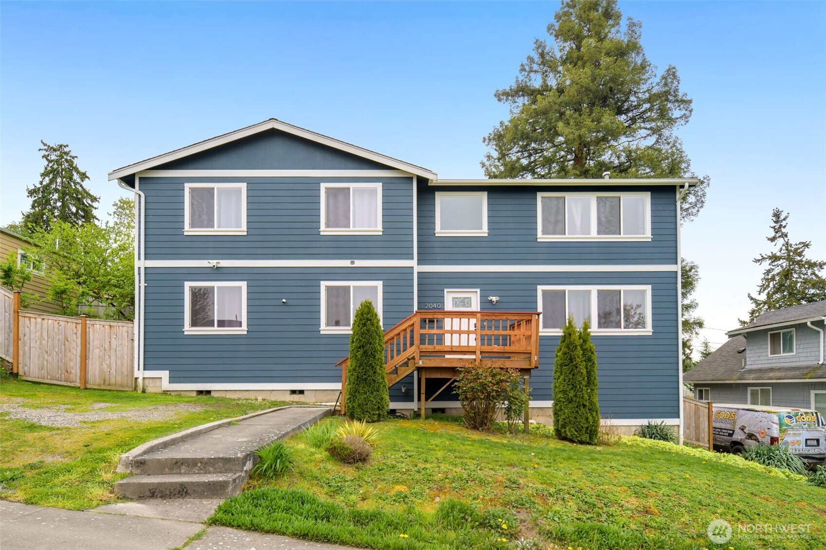 2040 E 34th Street, Tacoma, WA 98404