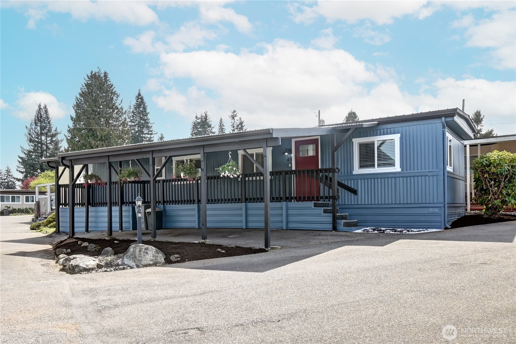 18501 52nd Ave, Lynnwood, WA 98037