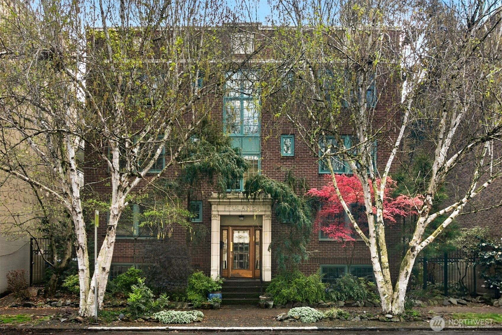 408 Bellevue Avenue E, Seattle, WA 98102