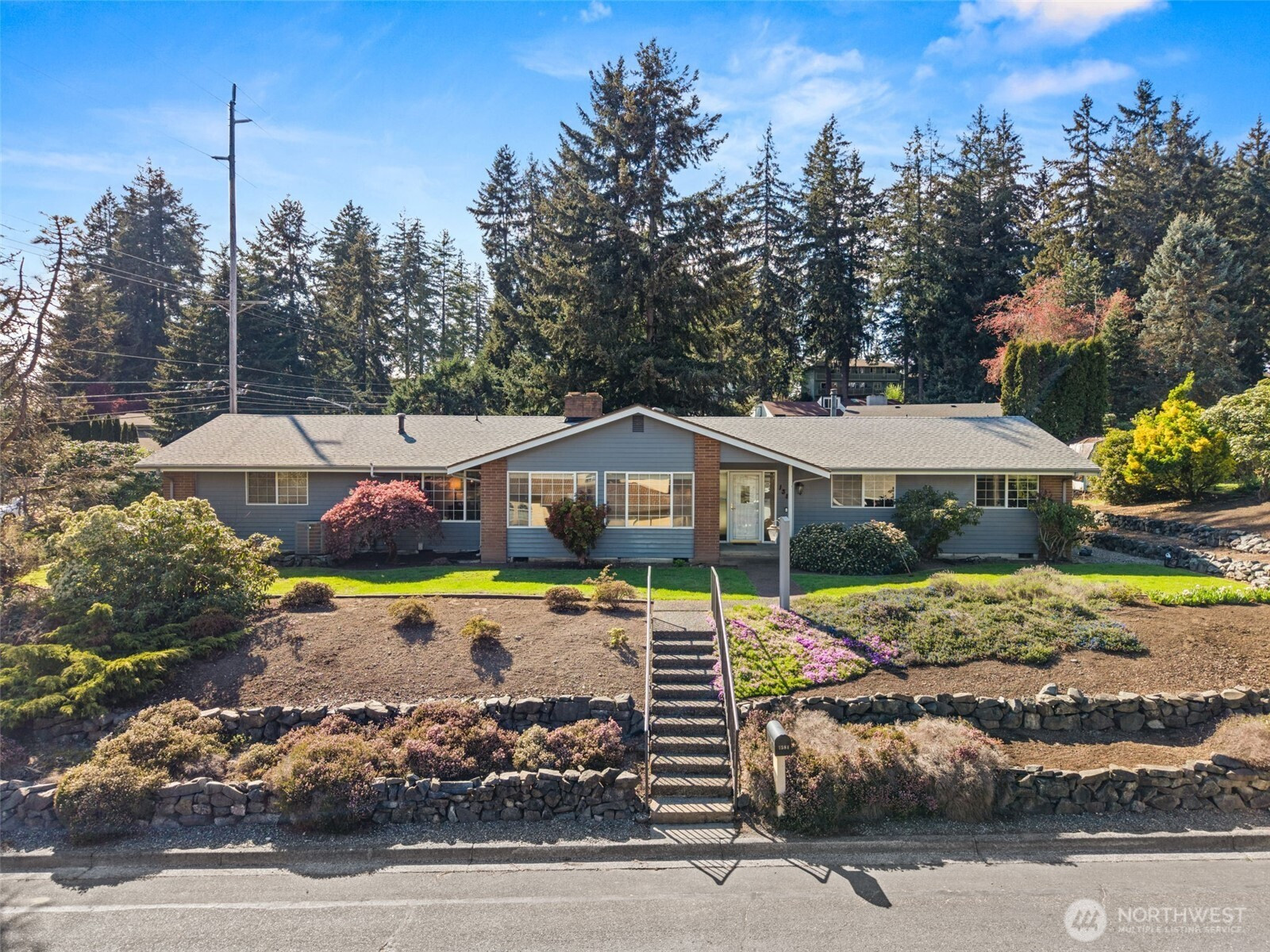 1584 Woodside Drive, Tacoma, WA 98466