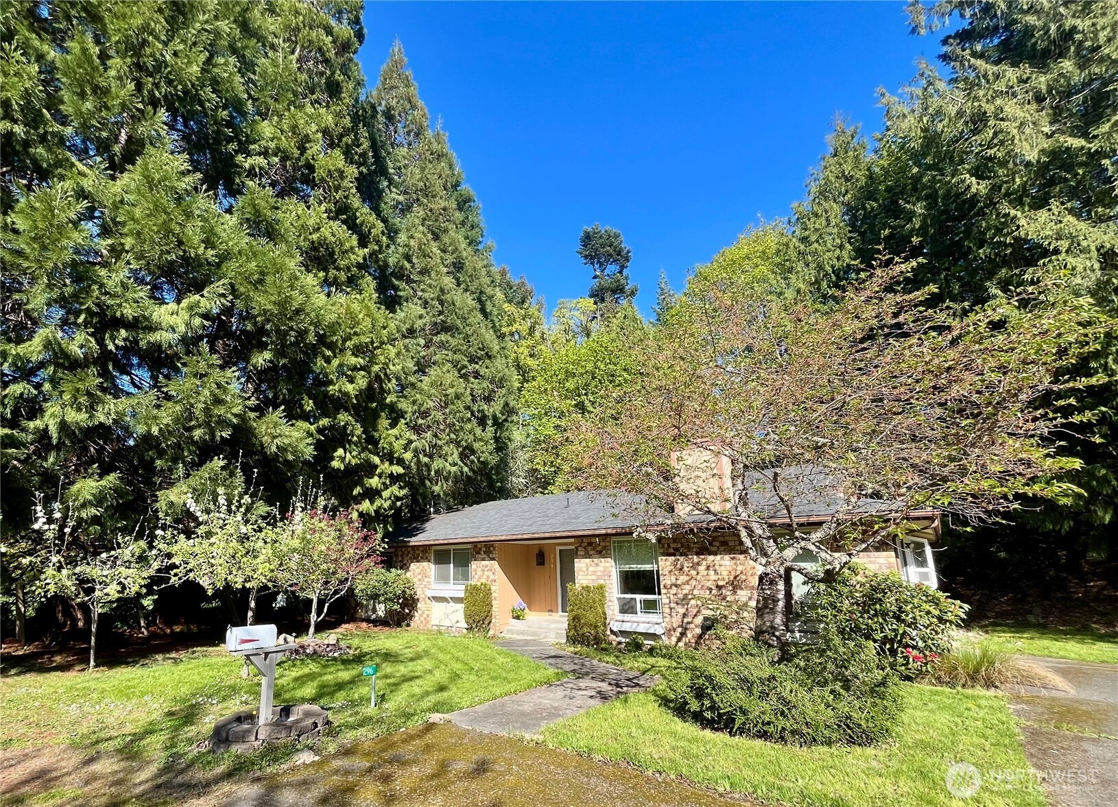 296 Dungeness Meadows, Sequim, WA 98382