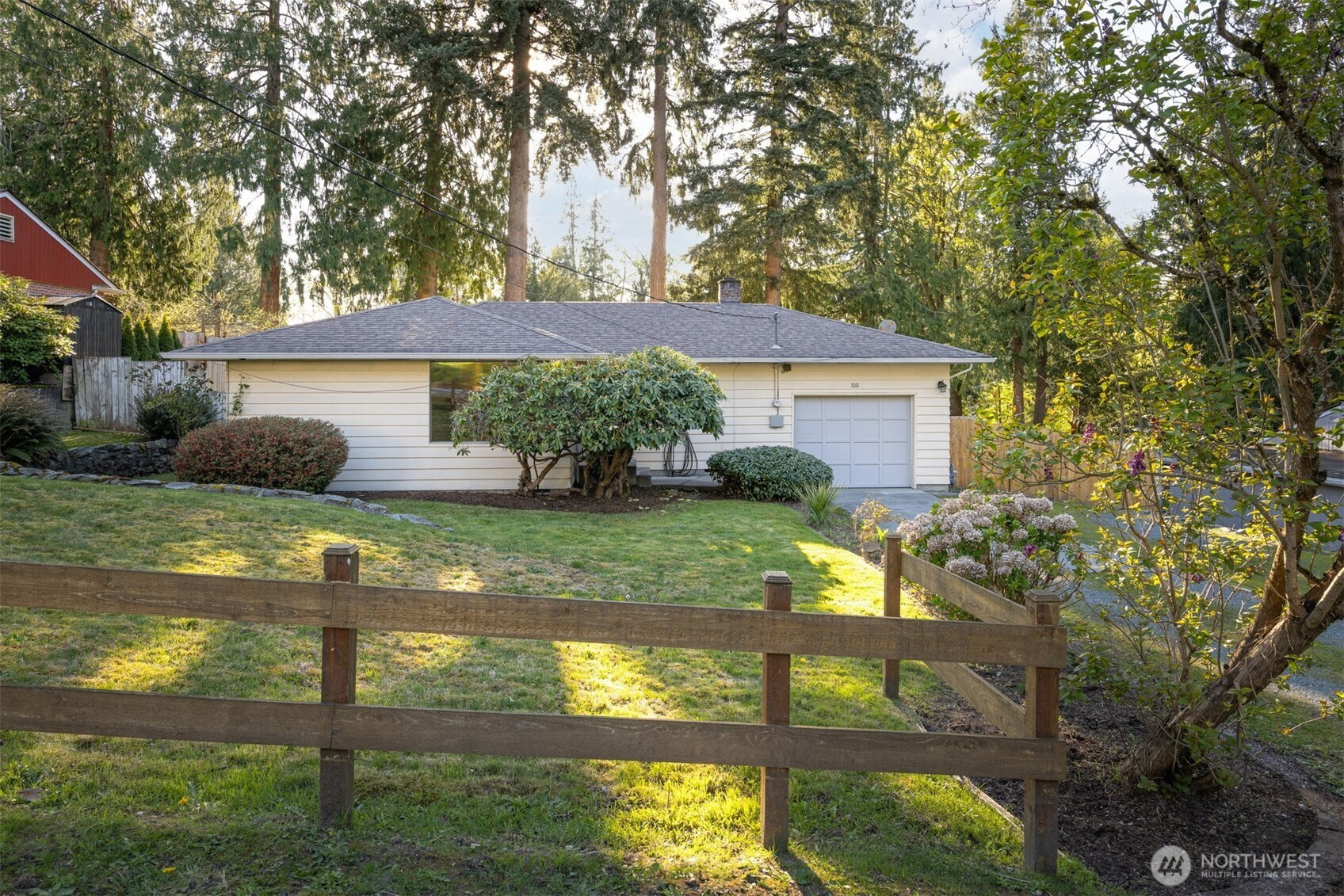 1011 N 14th Street, Mount Vernon, WA 98273