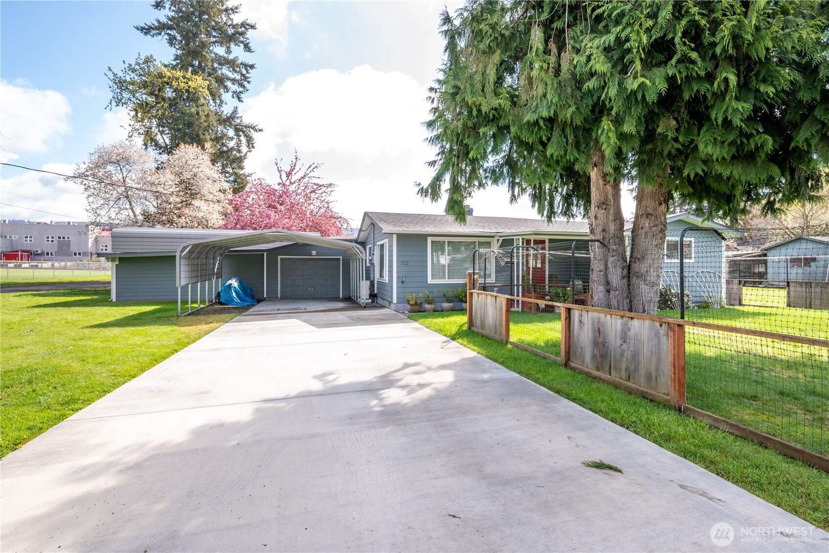 722 2nd Ave SW, Castle Rock, WA 98611