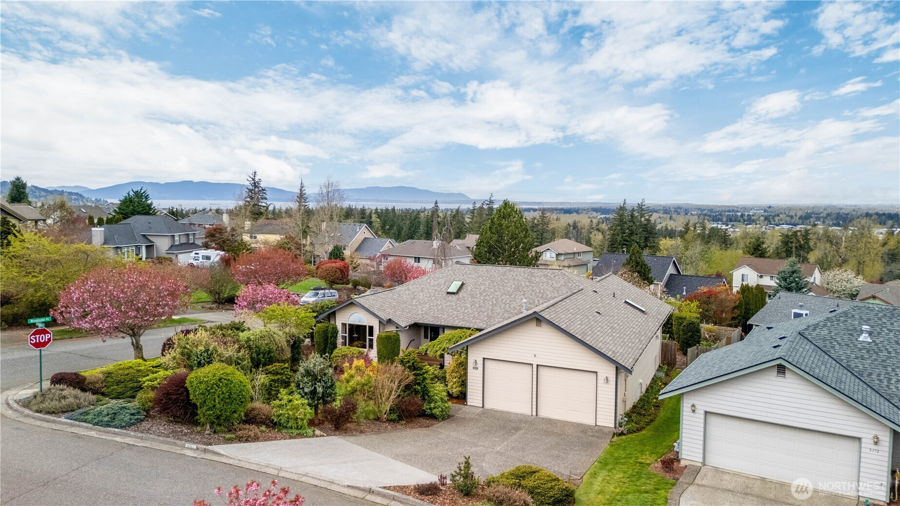 3707 N Heather Place, Bellingham, WA 98226