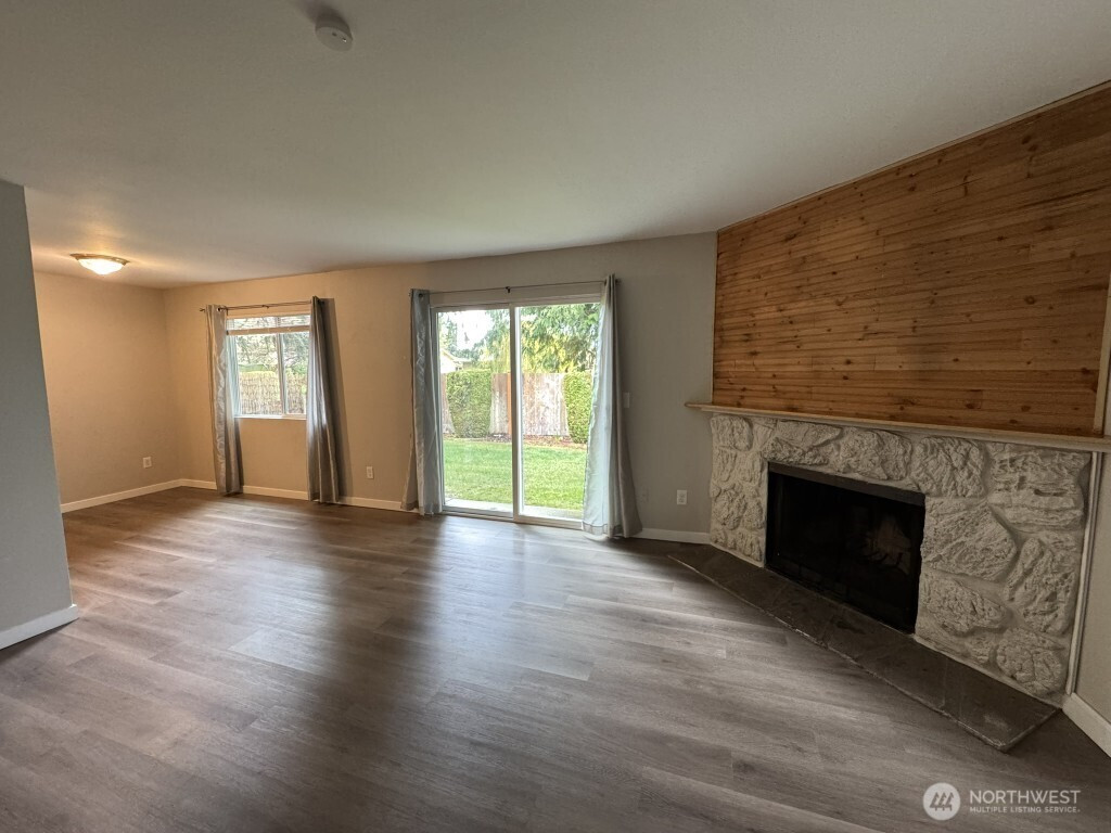 7322 NE 142nd Place, Kirkland, WA 98034