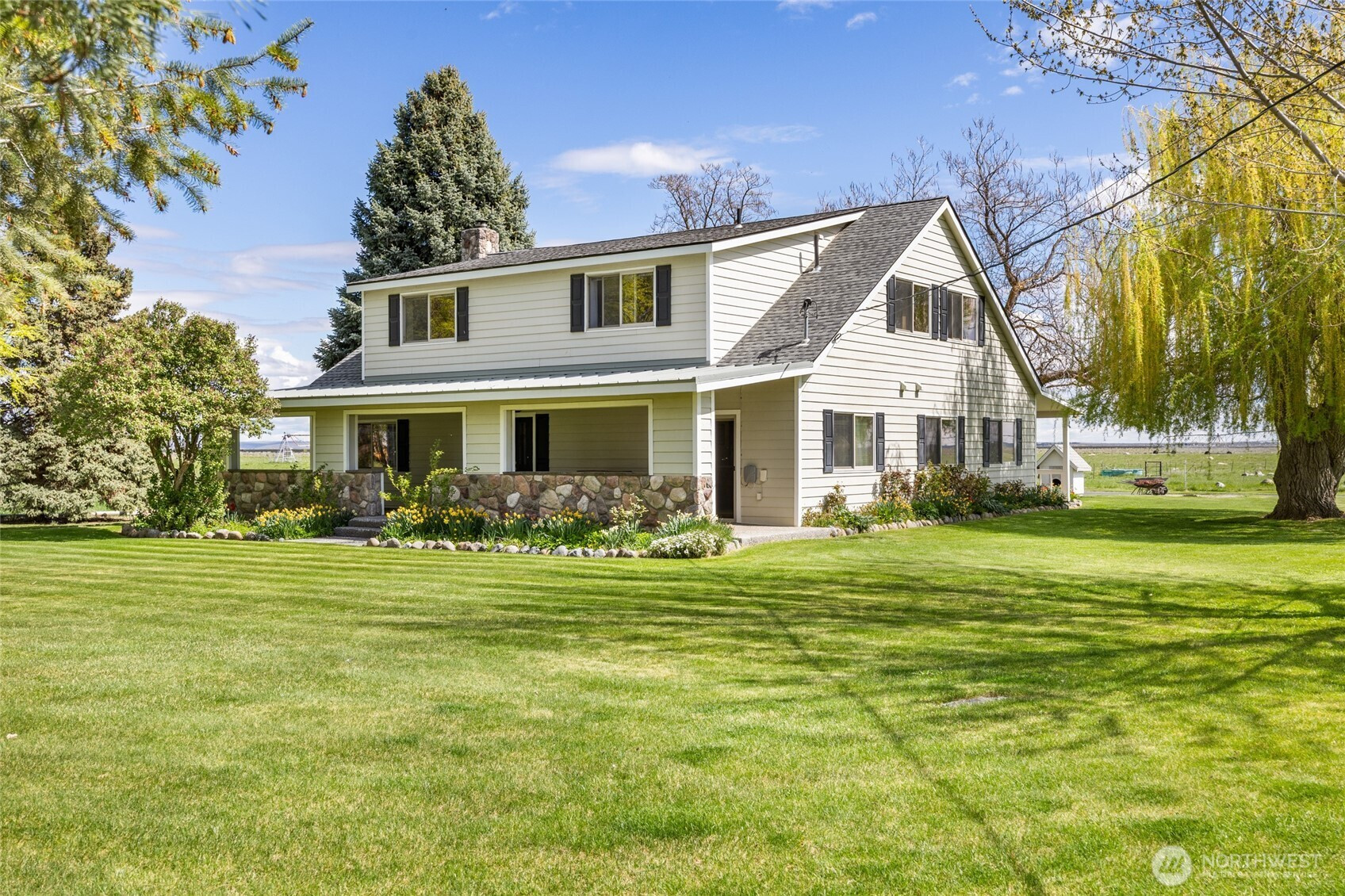 17325 NE B.5 Road, Soap Lake, WA 98851