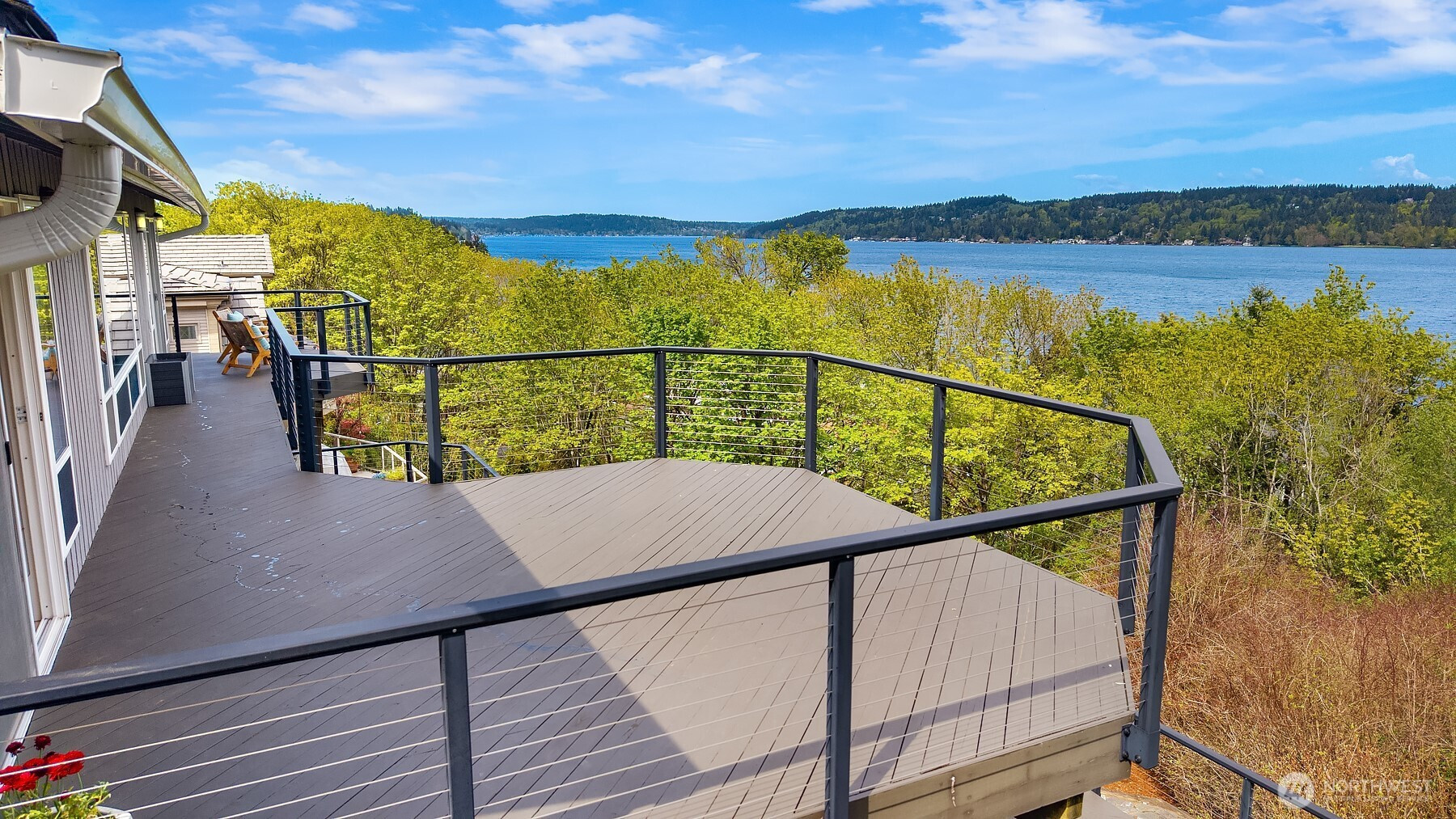 8530 54th Avenue NE, Seattle, WA 98115