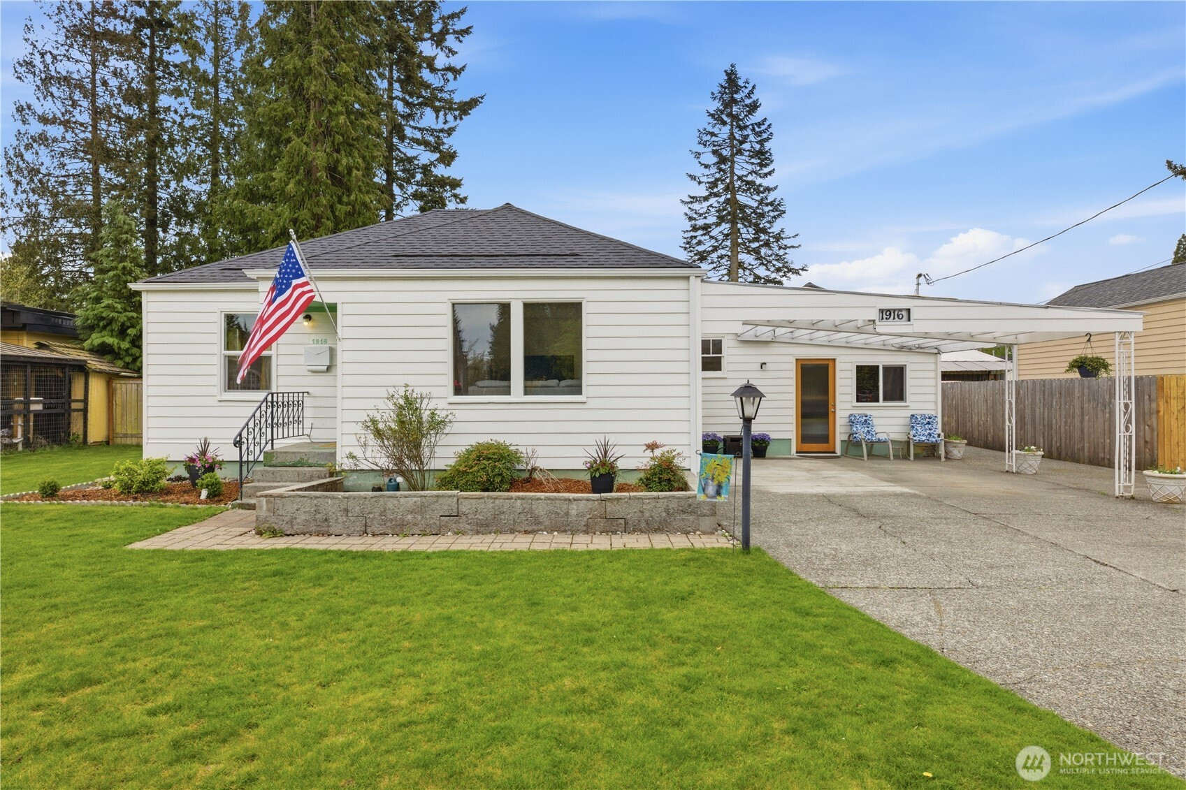 1916 Wilson Avenue, Enumclaw, WA 98022