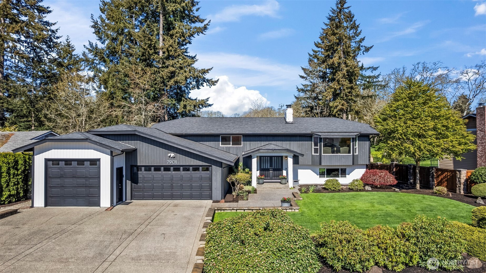 7901 Sapphire Drive SW, Lakewood, WA 98498