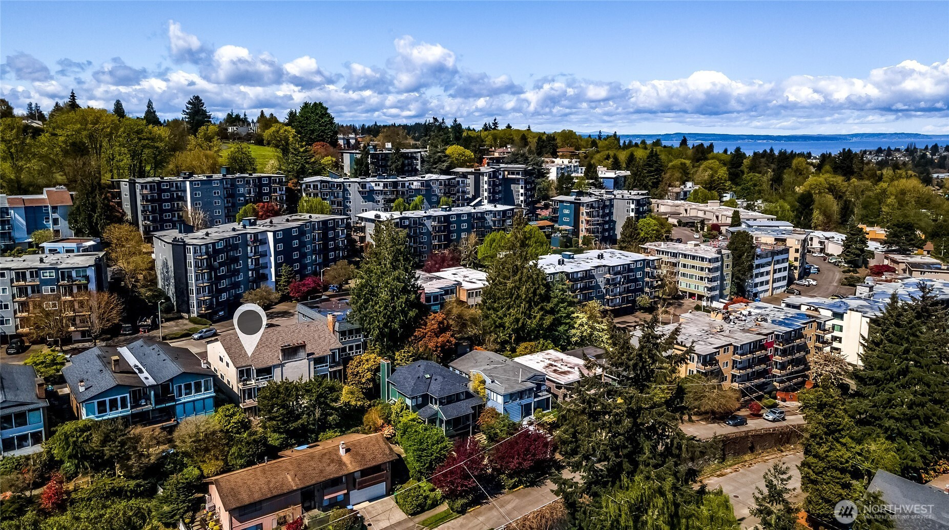 3424 25th Avenue W, Seattle, WA 98199