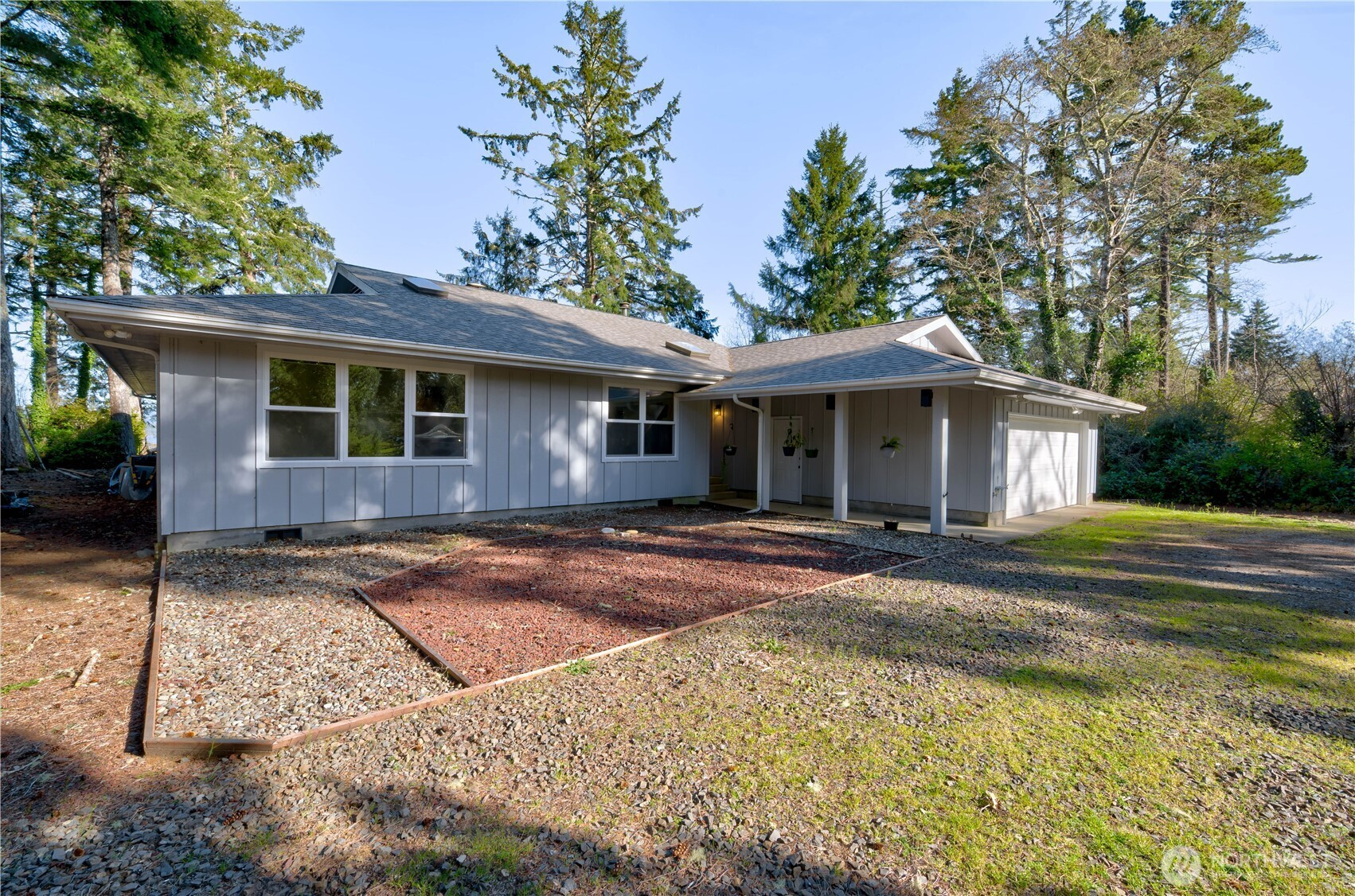 17600 Sandridge Road, Long Beach, WA 98631