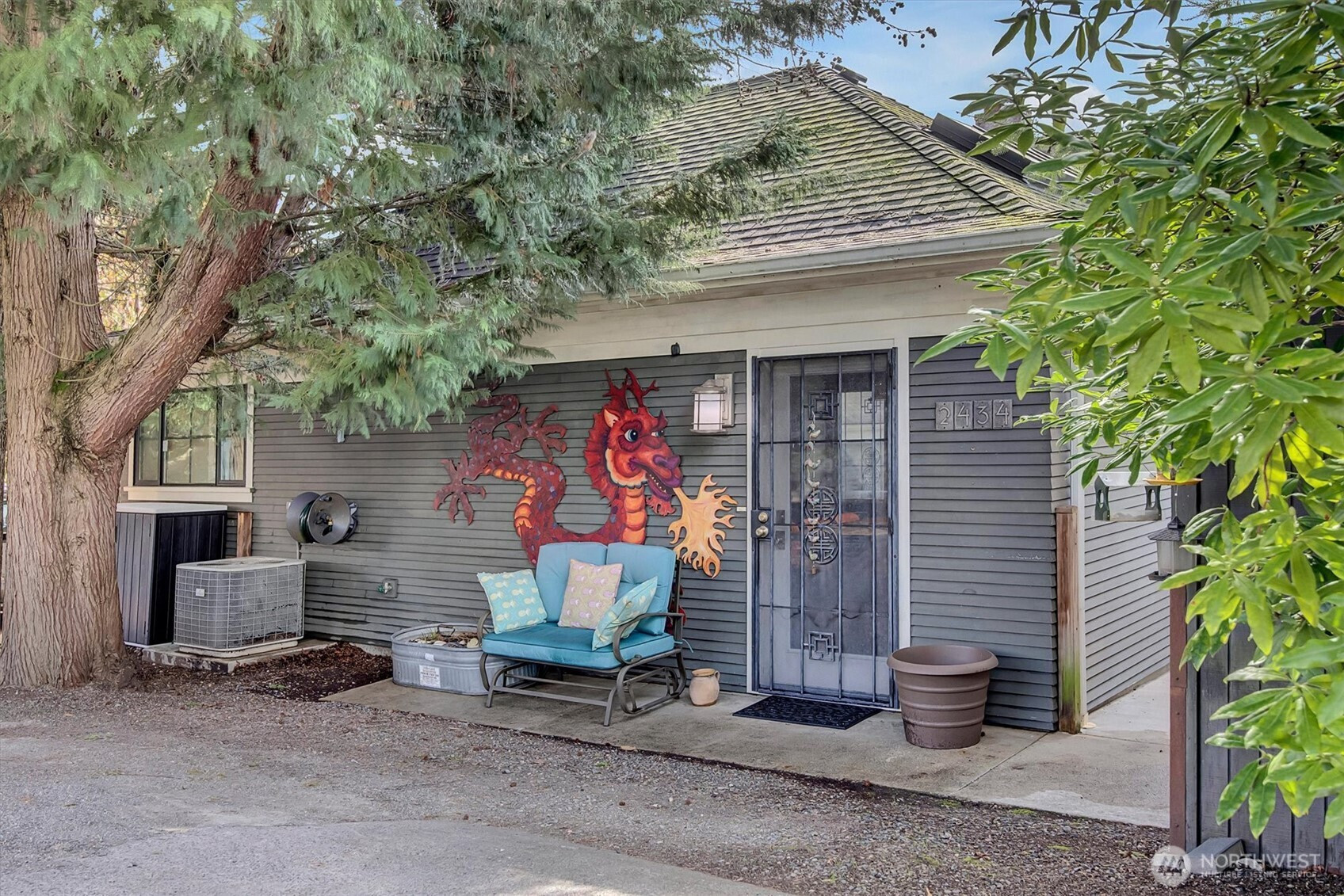 2434 31st Avenue W, Seattle, WA 98199