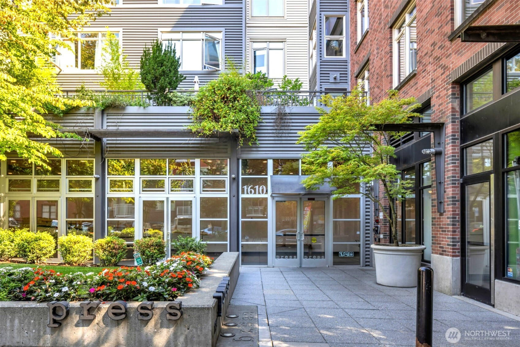 1610 Belmont Ave, Seattle, WA 98122