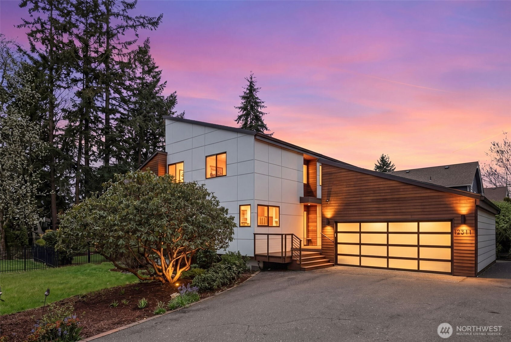 12311 87th Court NE, Kirkland, WA 98034