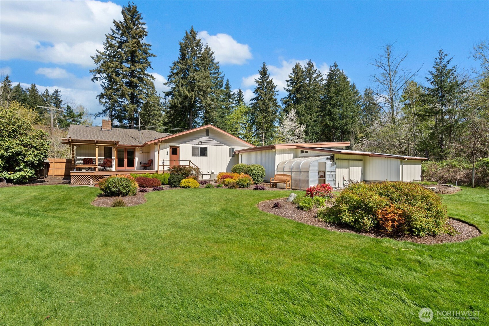 2403 Elliott Avenue NW, Olympia, WA 98502