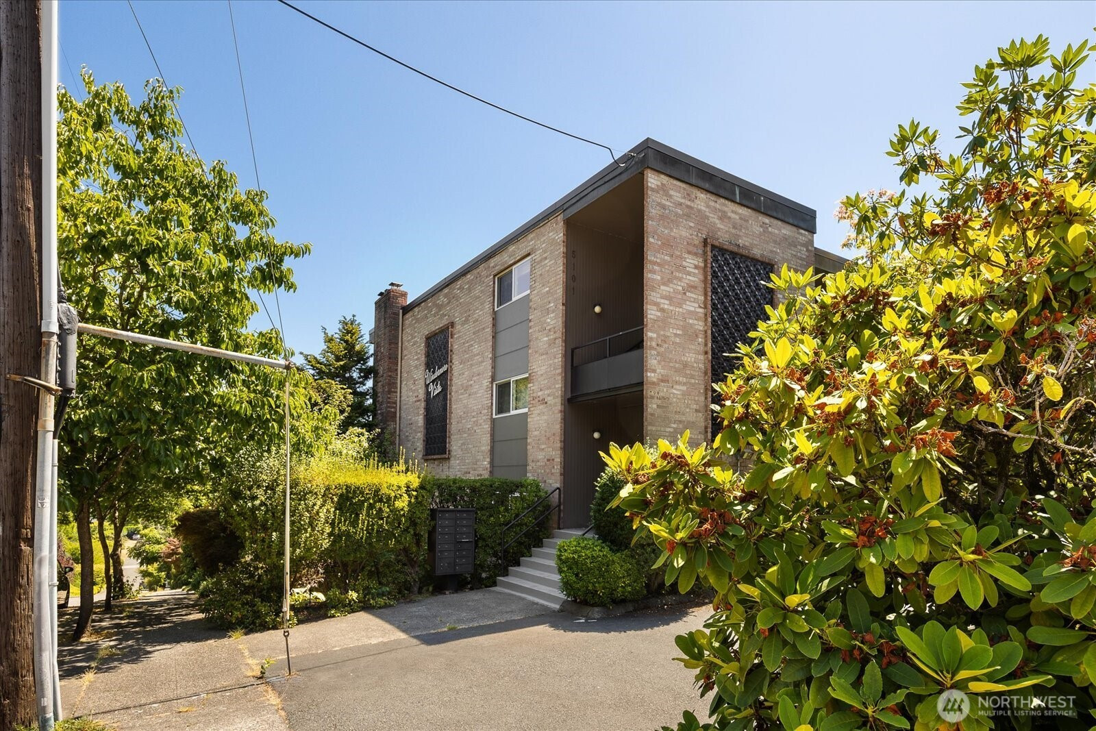 5101 NE 55th Street, Seattle, WA 98105