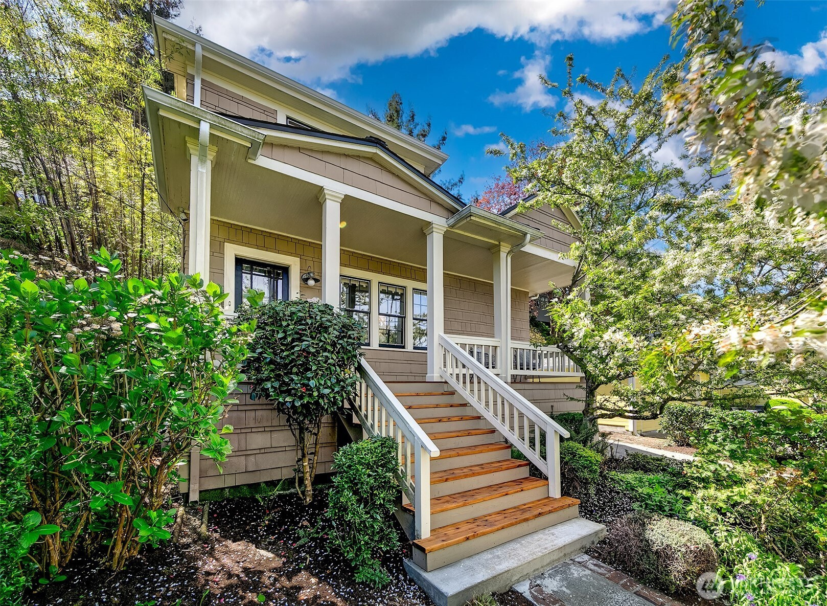 2127 Boyer Avenue E, Seattle, WA 98112