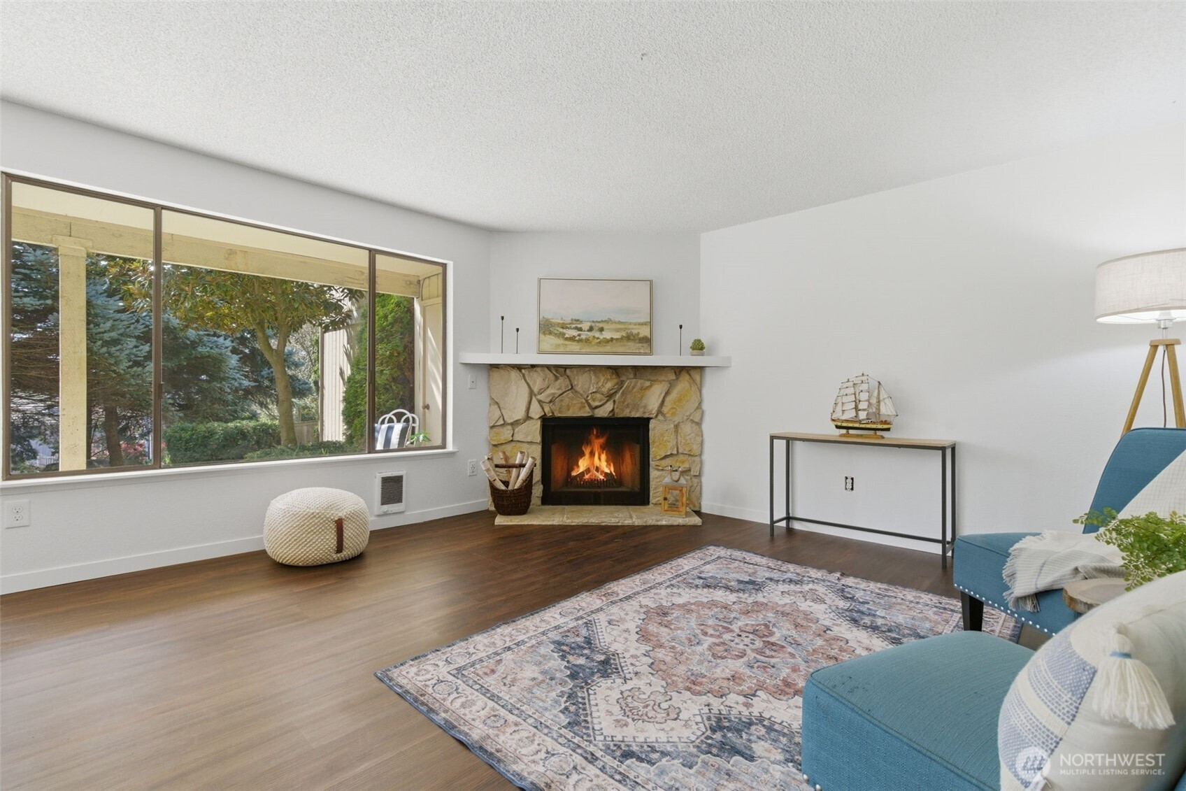 26425 Pennsylvania Avenue NE, Kingston, WA 98346