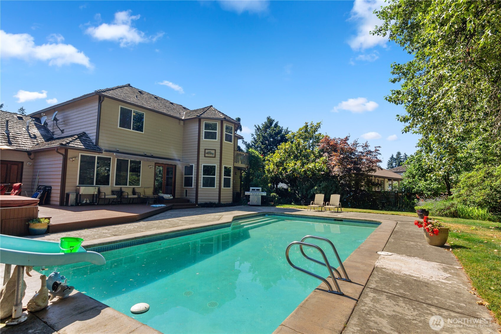 932 Pike Place NE, Auburn, WA 98002