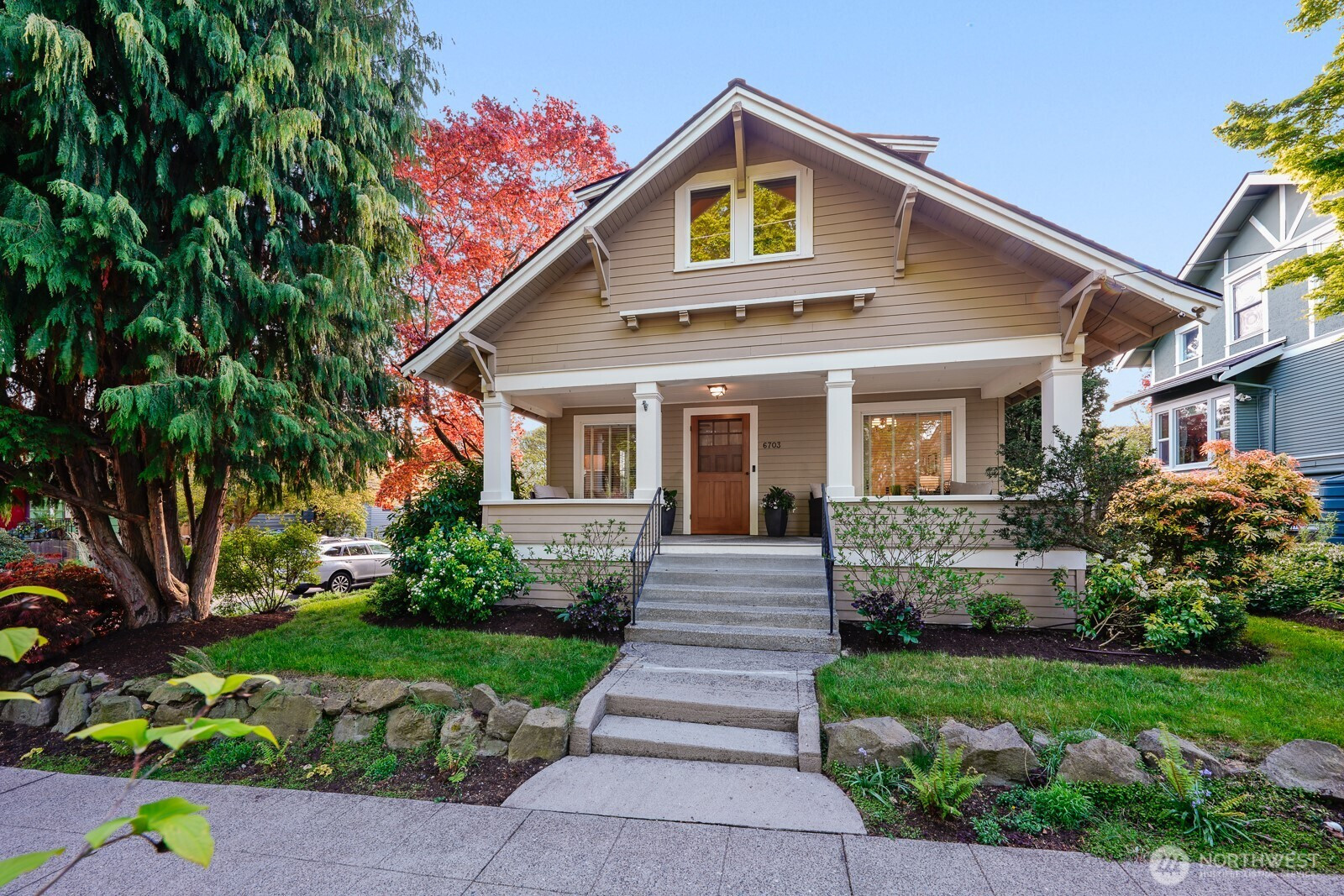 6703 17th Avenue NW, Seattle, WA 98117