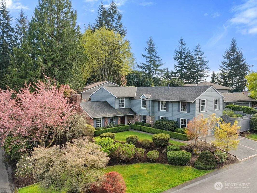 8255 SE 59th Street, Mercer Island, WA 98040