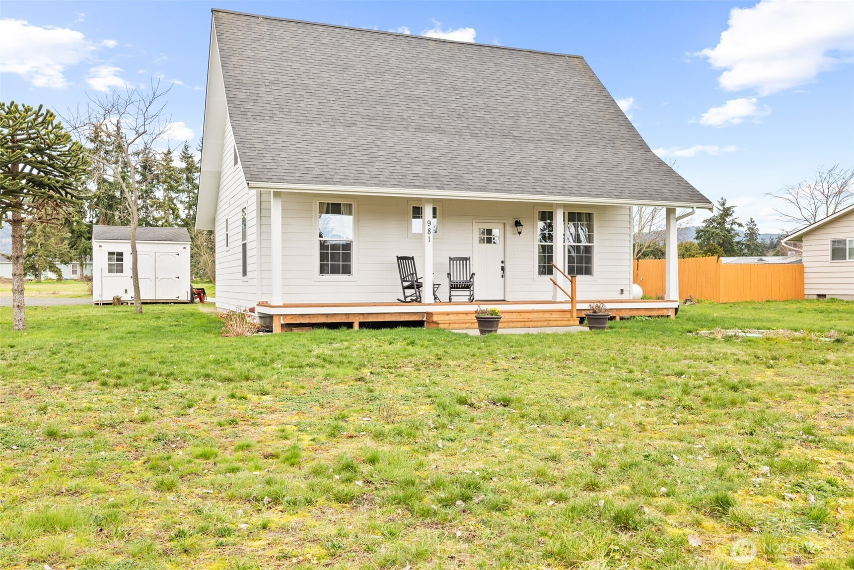 981 W Hendrickson Road, Sequim, WA 98382