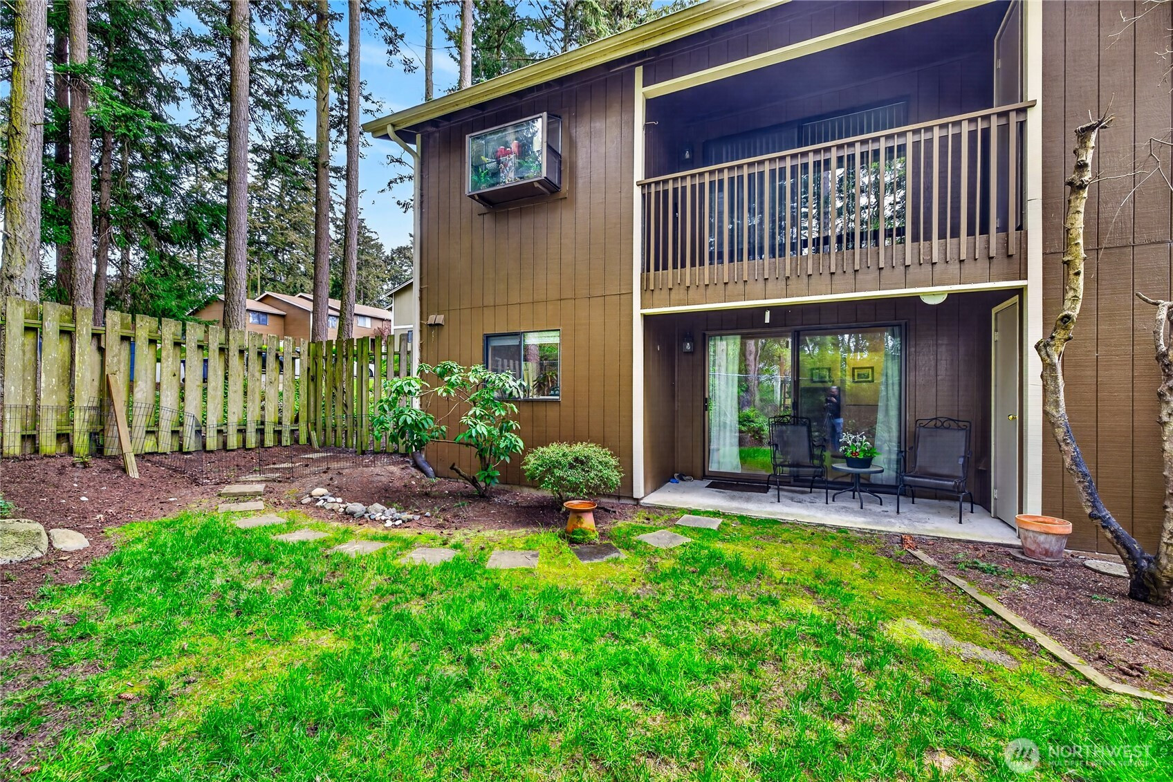 75 NW Columbia, Oak Harbor, WA 98277