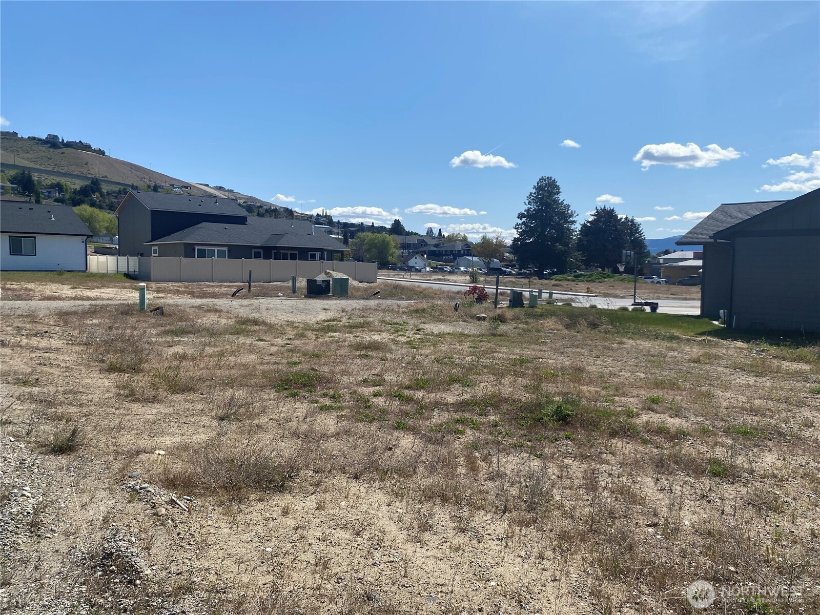 117 Harold Street NE, East Wenatchee, WA 98802