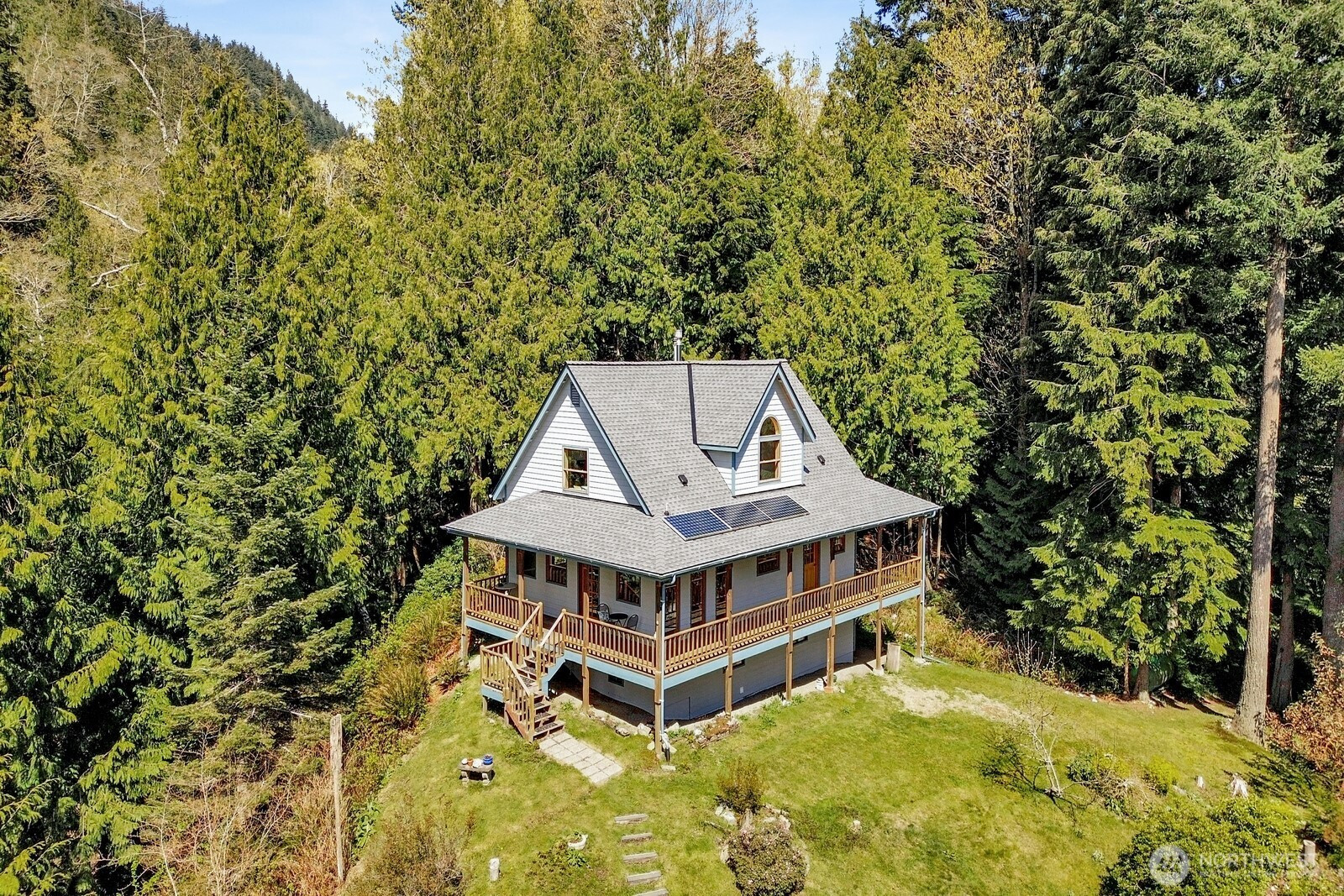 1438 Oyster Creek Lane, Bow, WA 98232