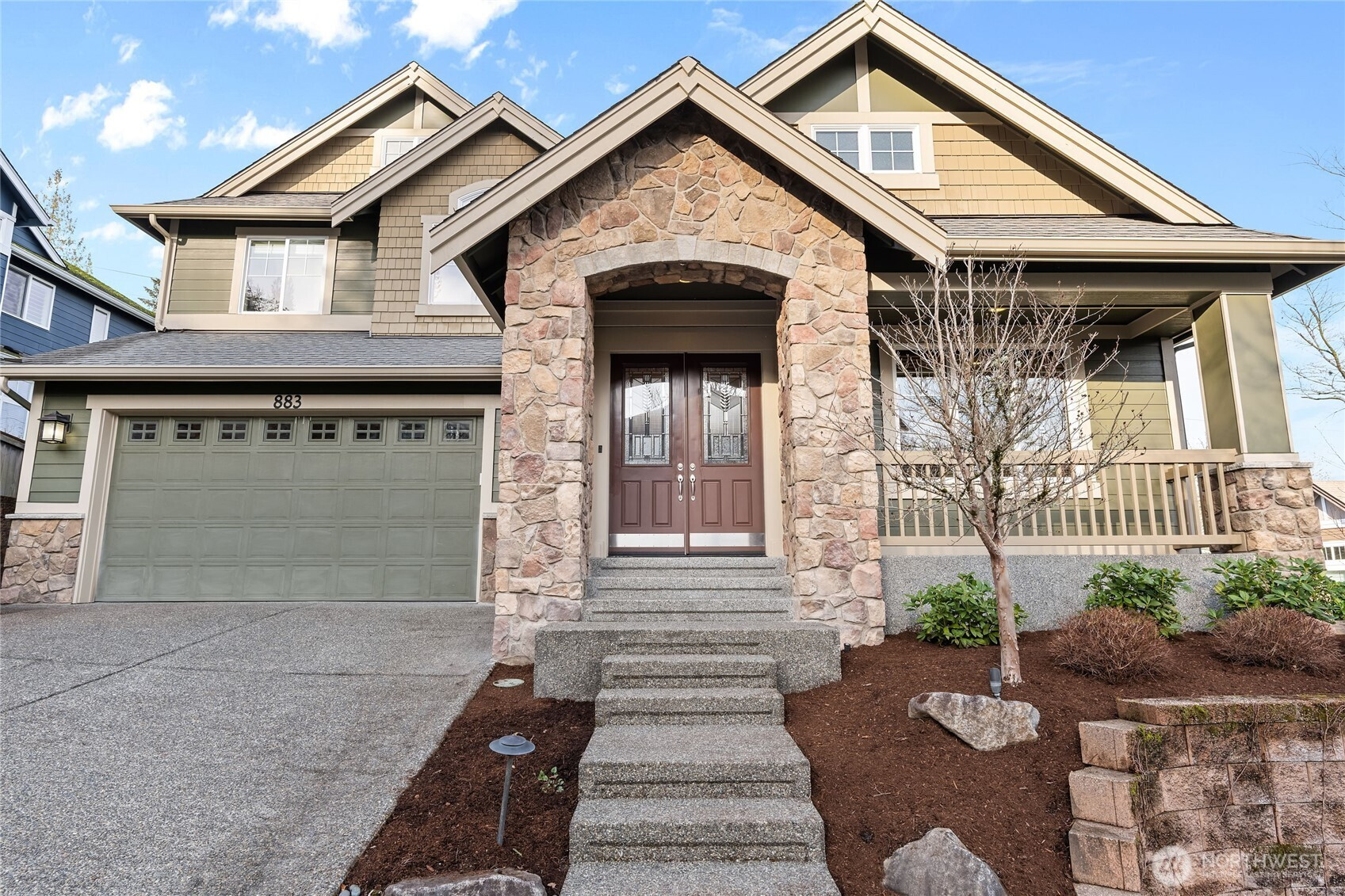 883 Summerhill Ridge Drive NW, Issaquah, WA 98027