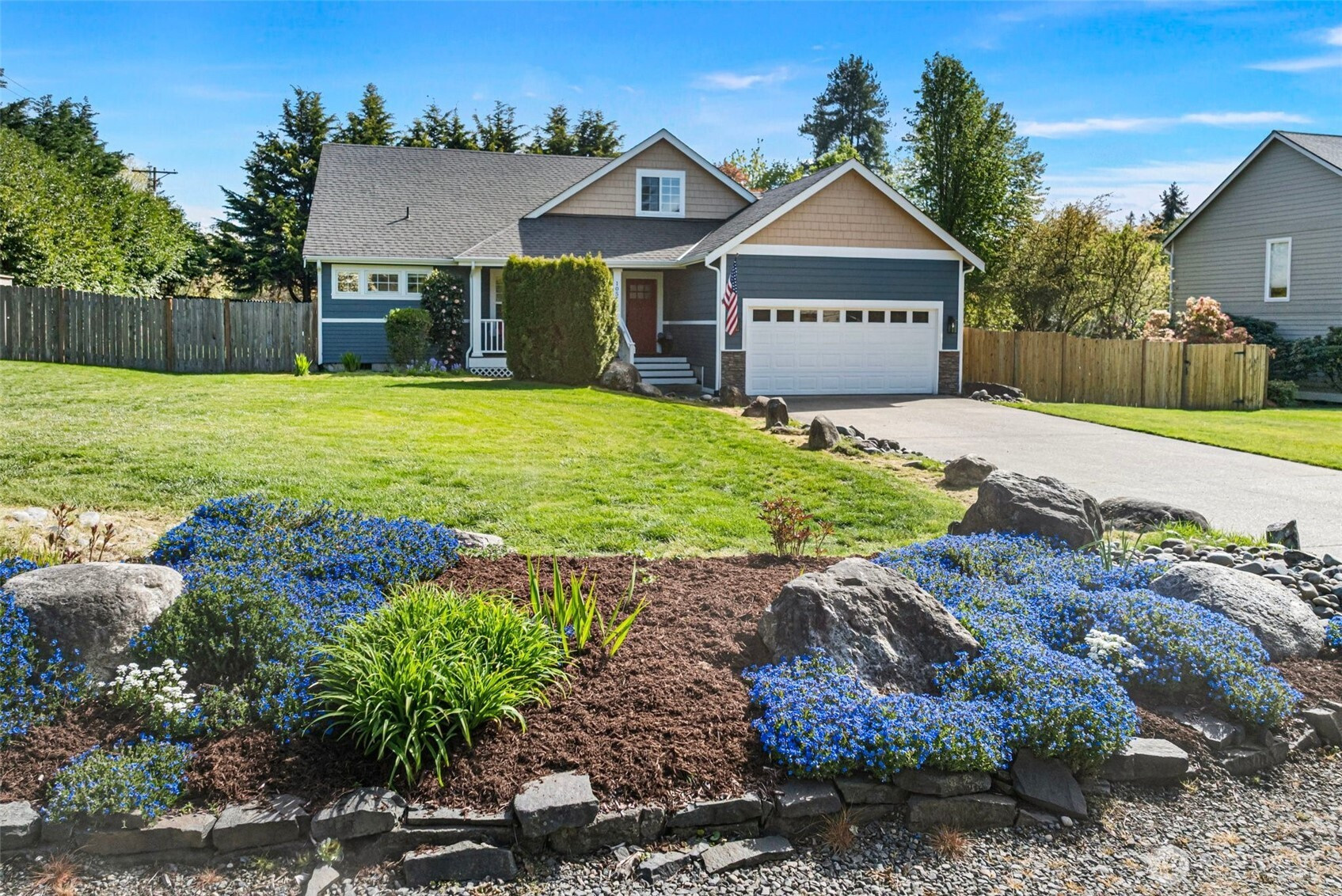 10510 Crescent Valley Drive NW, Gig Harbor, WA 98332