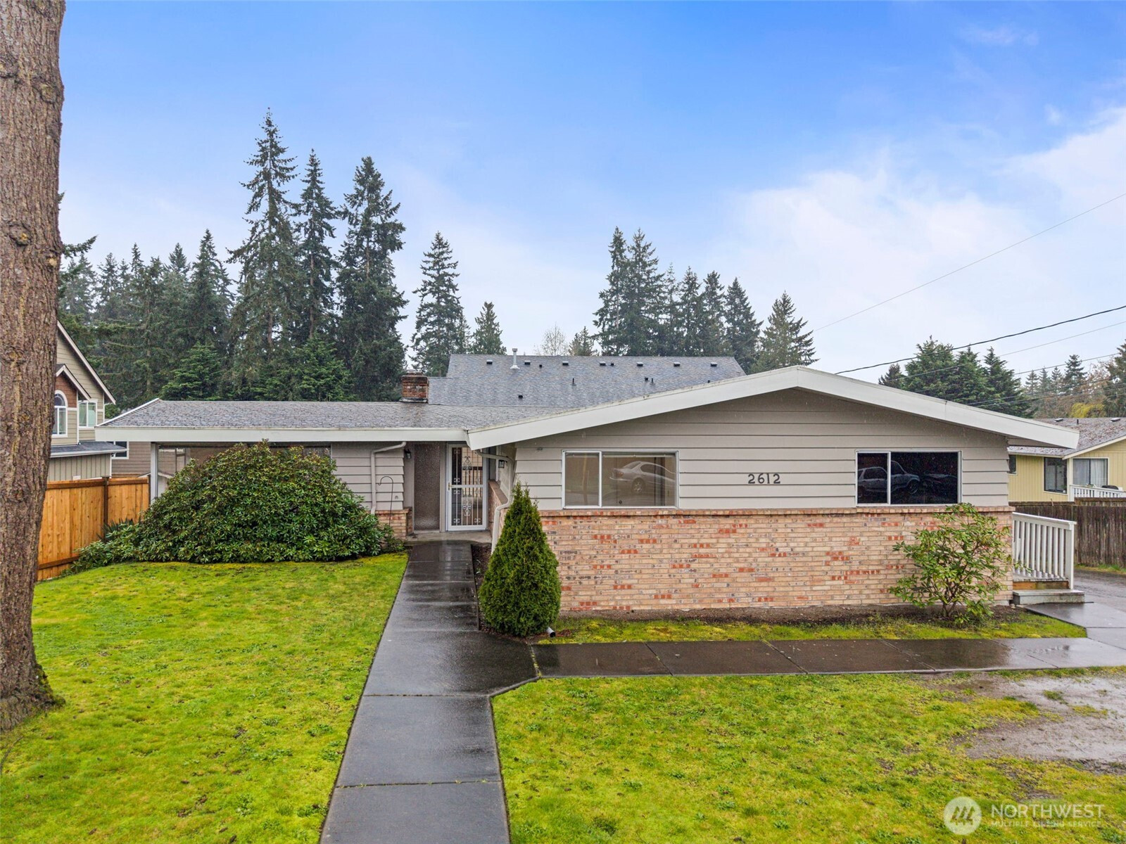 2612 204th St SW Street SW, Lynnwood, WA 98036
