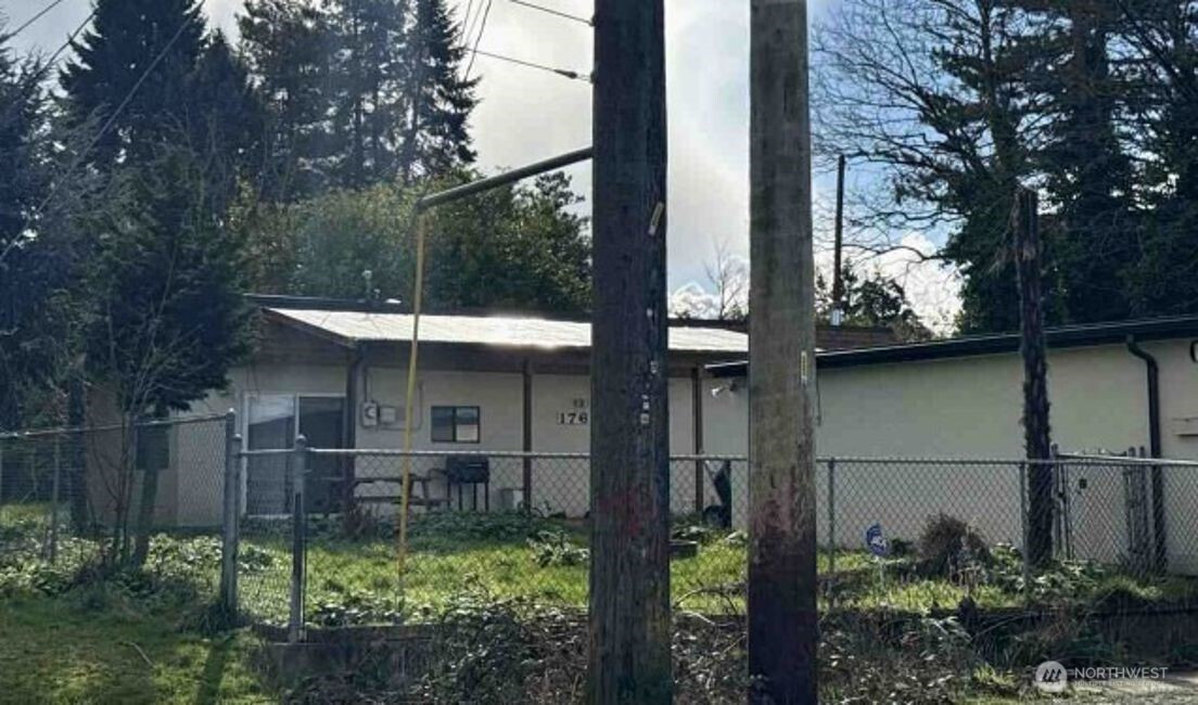 1766 S 35th Street Ct, Tacoma, WA 98418