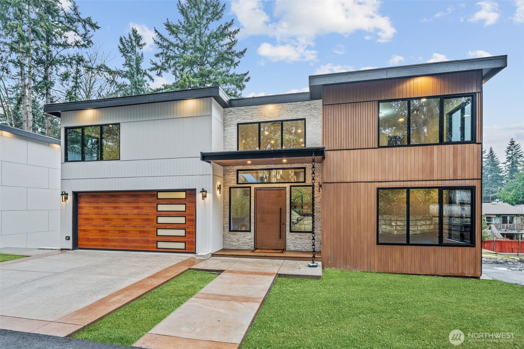 7905 240th Street SW, Edmonds, WA 98026