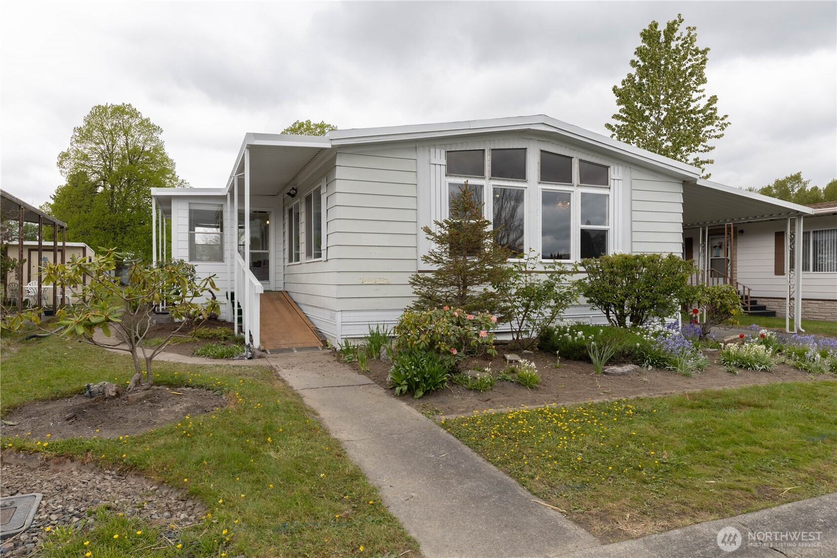 2725 E Fir Street, Mount Vernon, WA 98273