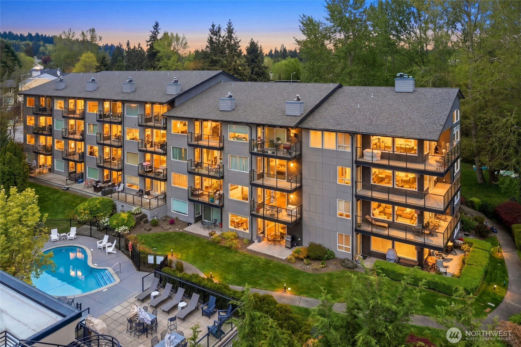 9201 NE Juanita Drive, Kirkland, WA 98034