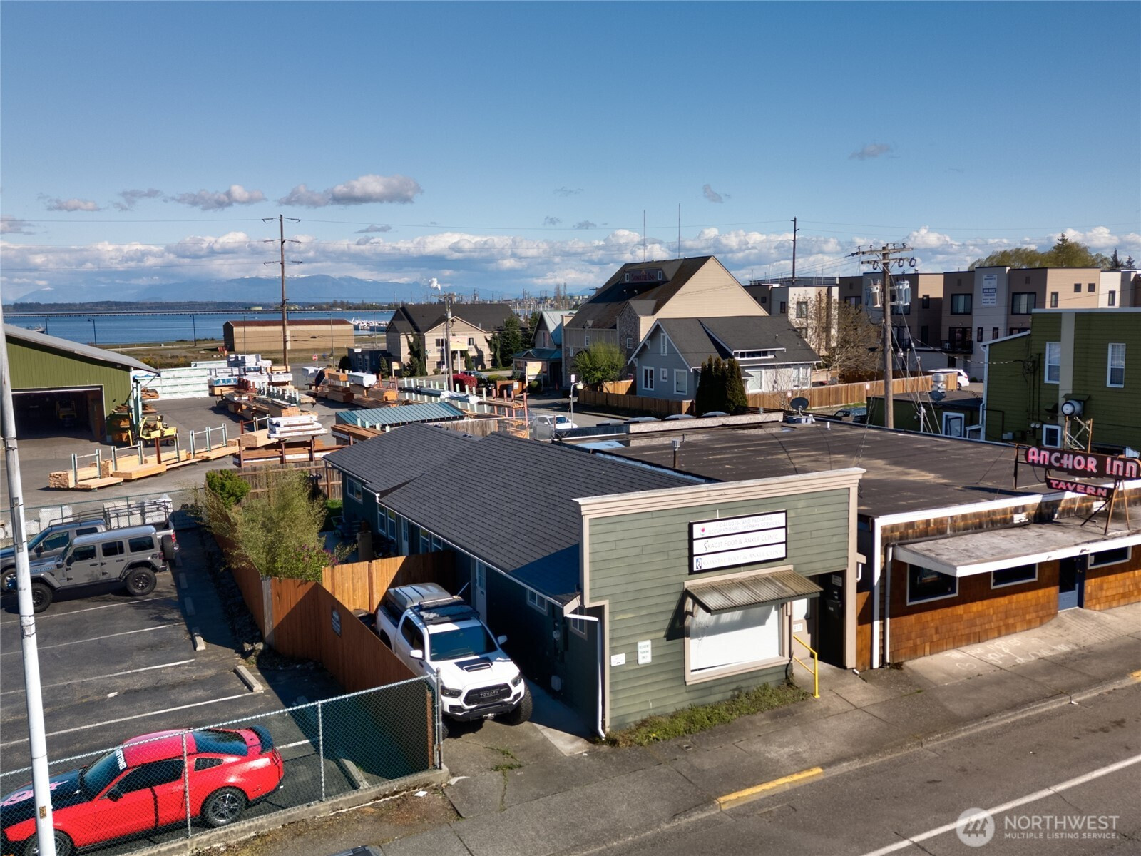 1917 Commercial Avenue, Anacortes, WA 98221