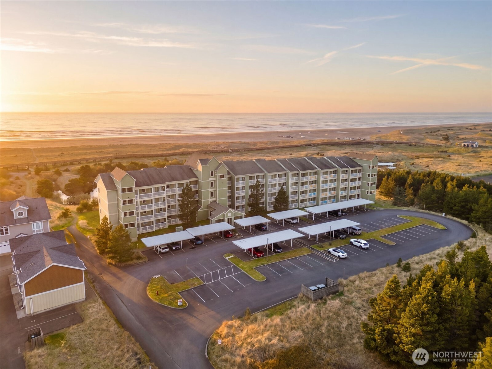 501 Shoreview Drive S, Long Beach, WA 98631