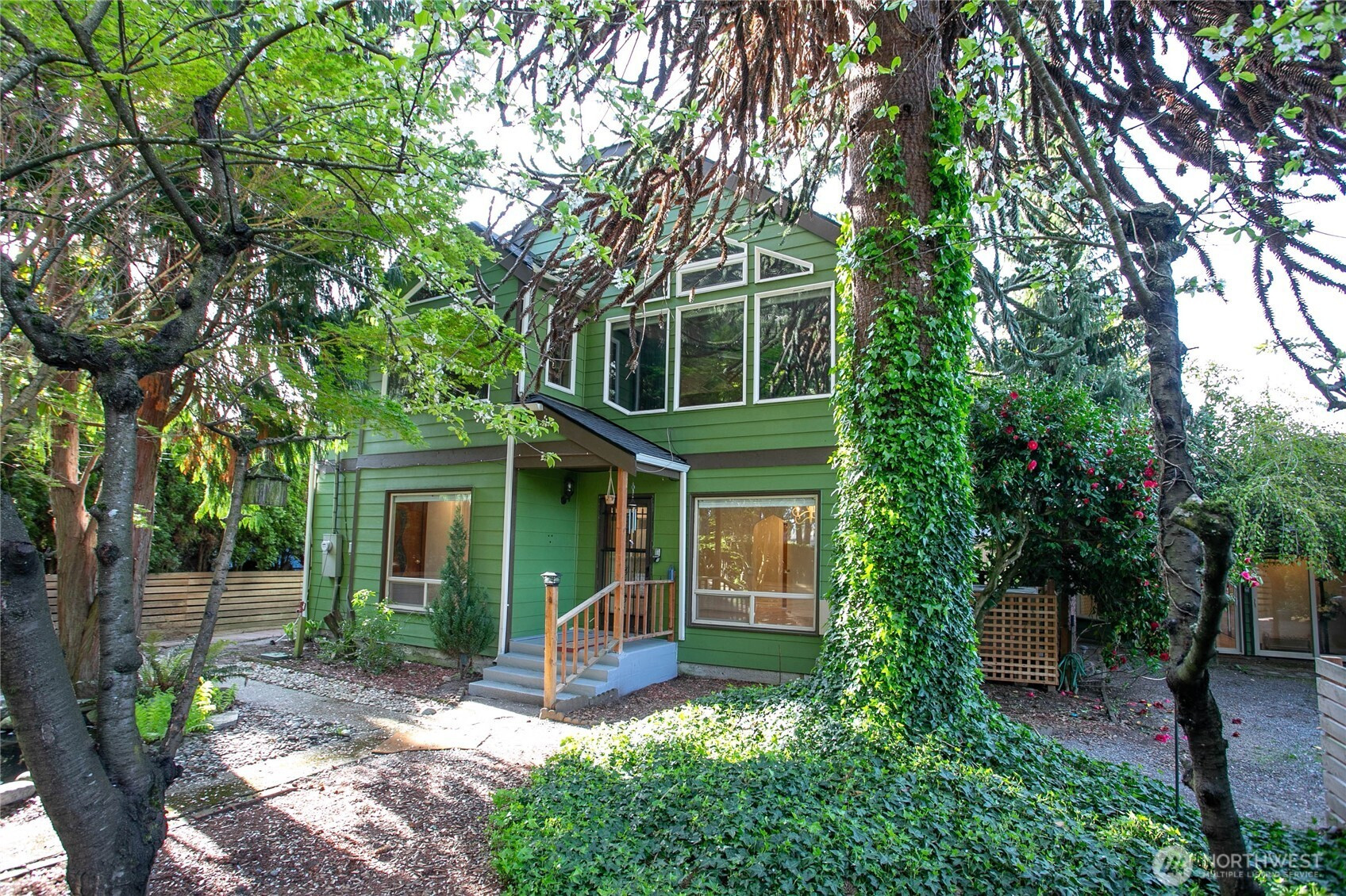 1100 Greenleaf Avenue, Burlington, WA 98233