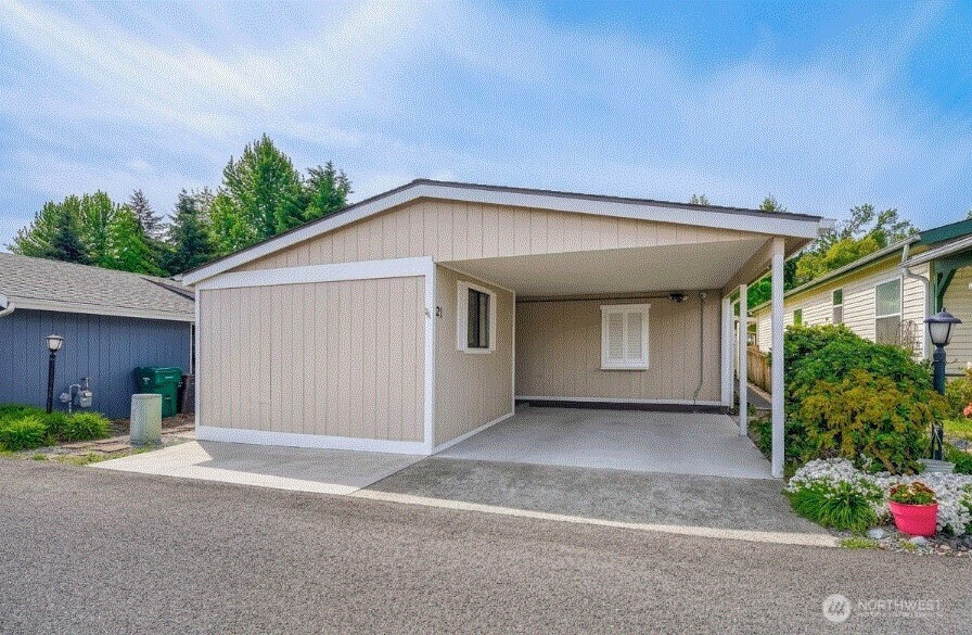 2611 S 288th Street, Federal Way, WA 98003