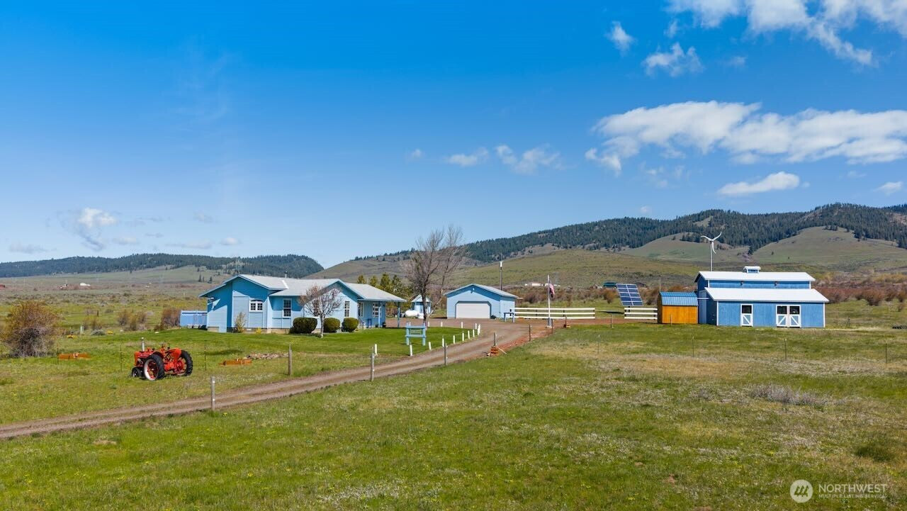 221 Upper Green Canyon Road, Ellensburg, WA 98926