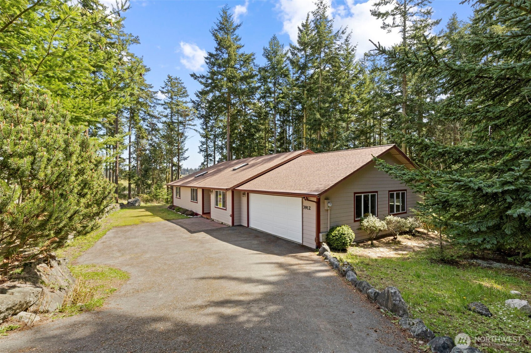 3912 Holcomb, Port Townsend, WA 98368