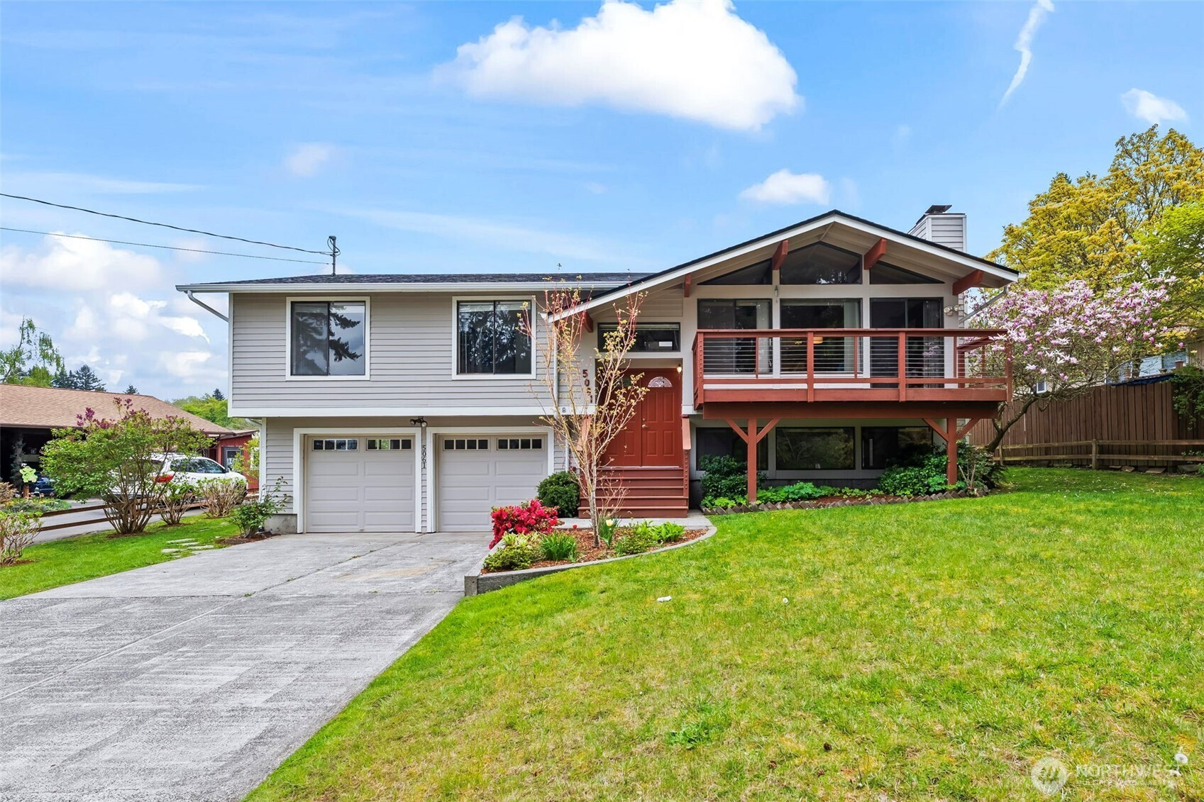 5061 NW Lakeness, Poulsbo, WA 98370