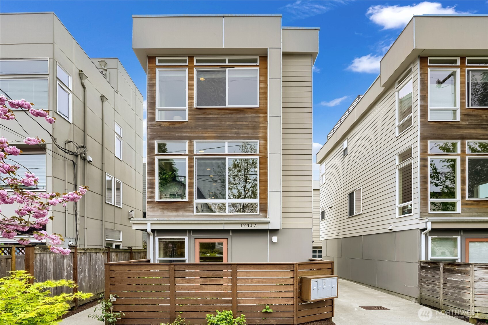 1741 NW 60th Street, Seattle, WA 98107