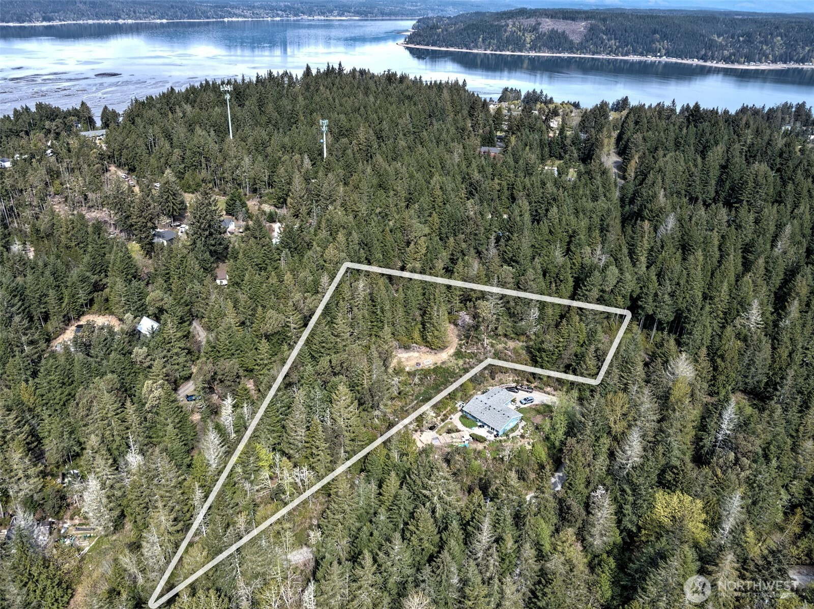 100 E Skyview Drive, Union, WA 98592