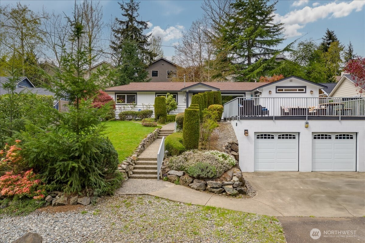 14115 75th Avenue NE, Kirkland, WA 98034