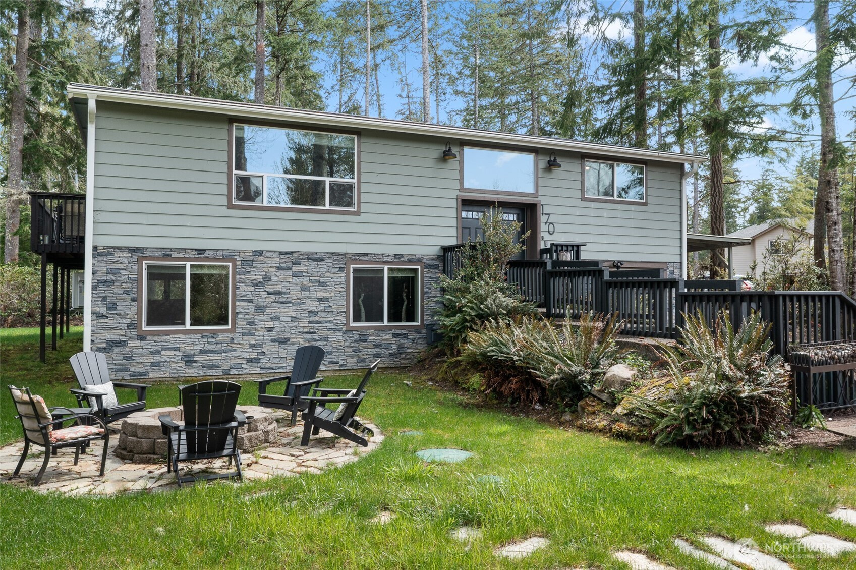 170 E Country Club Drive N, Union, WA 98592