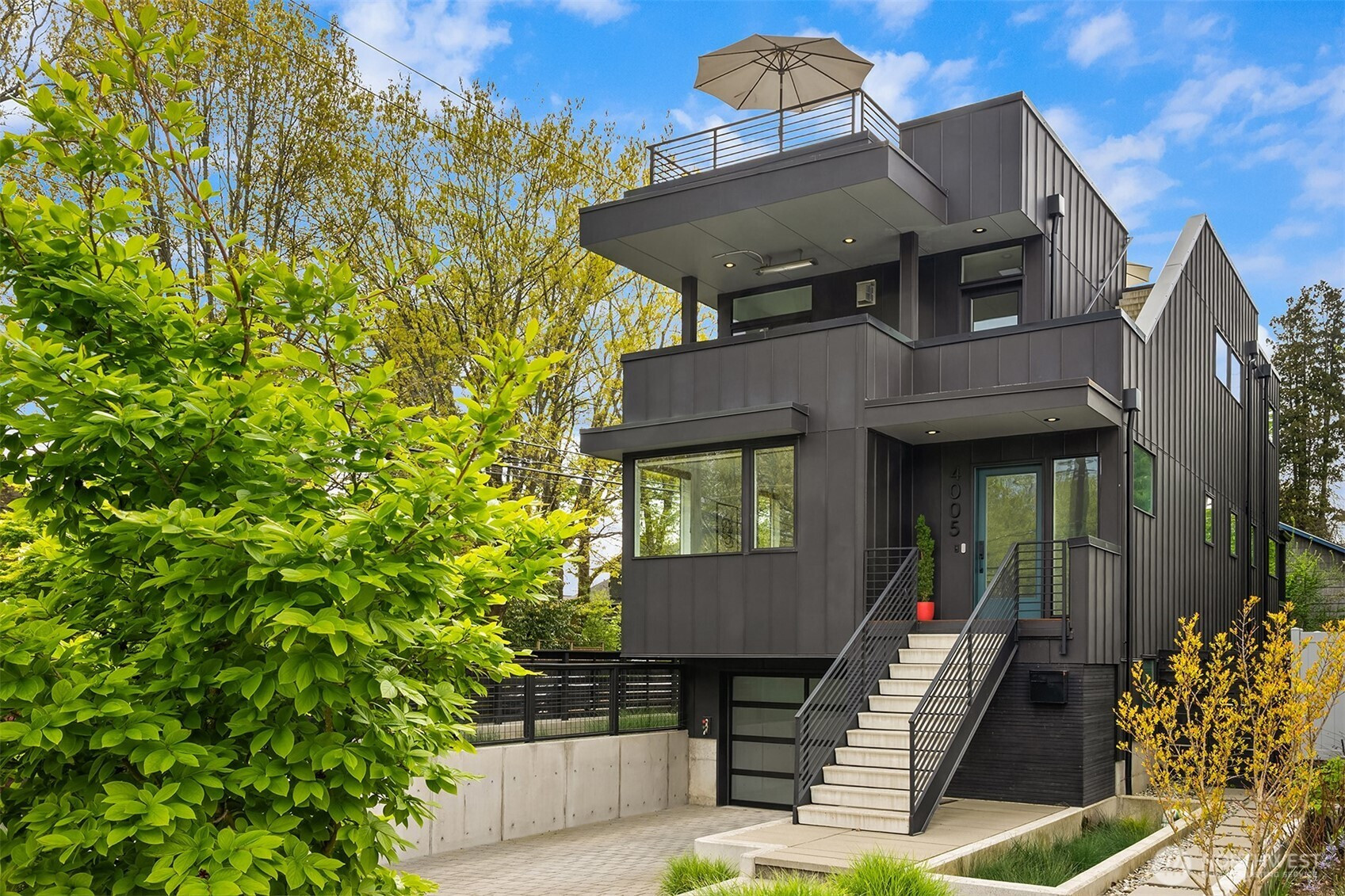 4005 Corliss Avenue N, Seattle, WA 98103