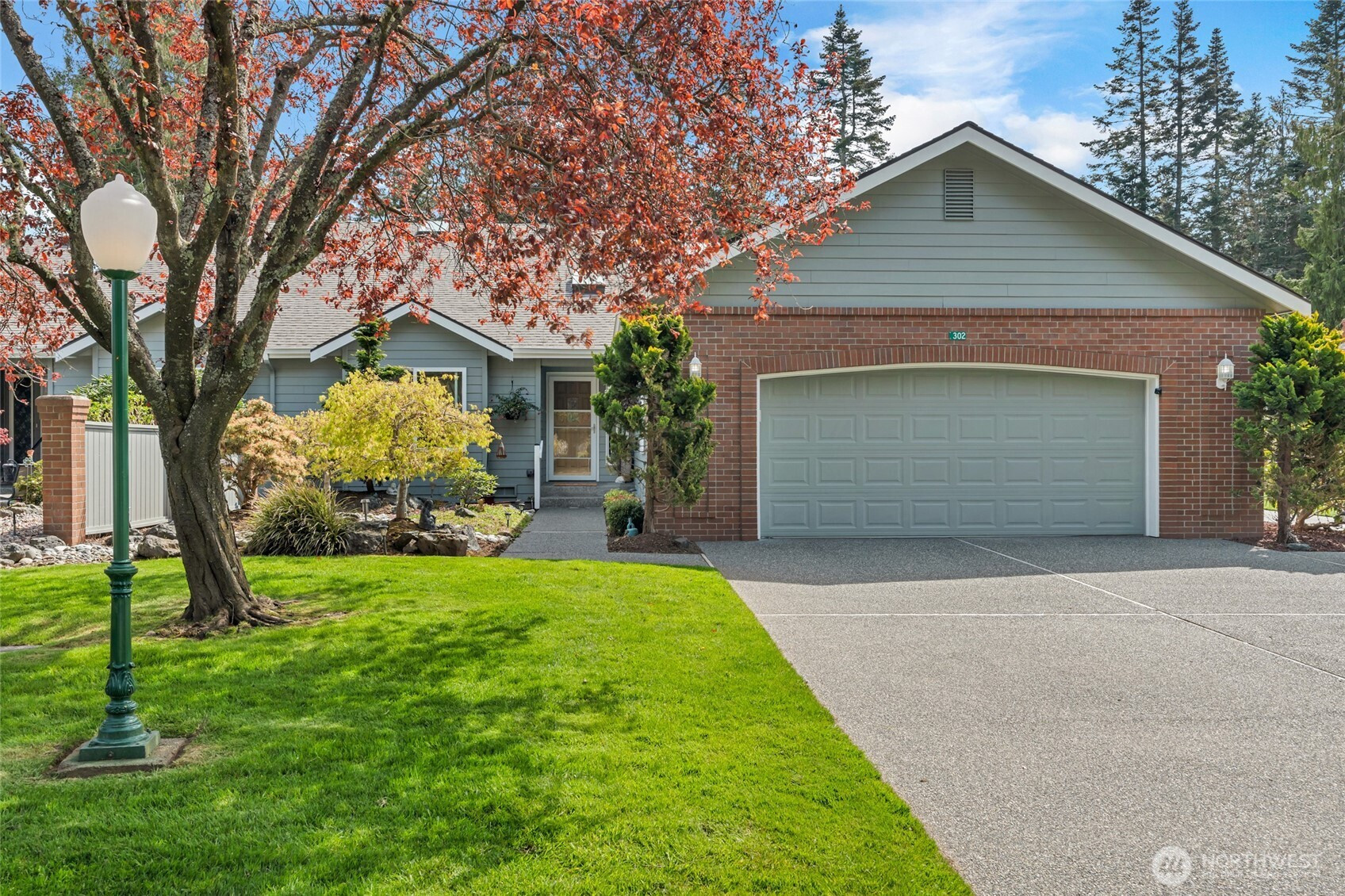 302 Foursome Drive, Sequim, WA 98382