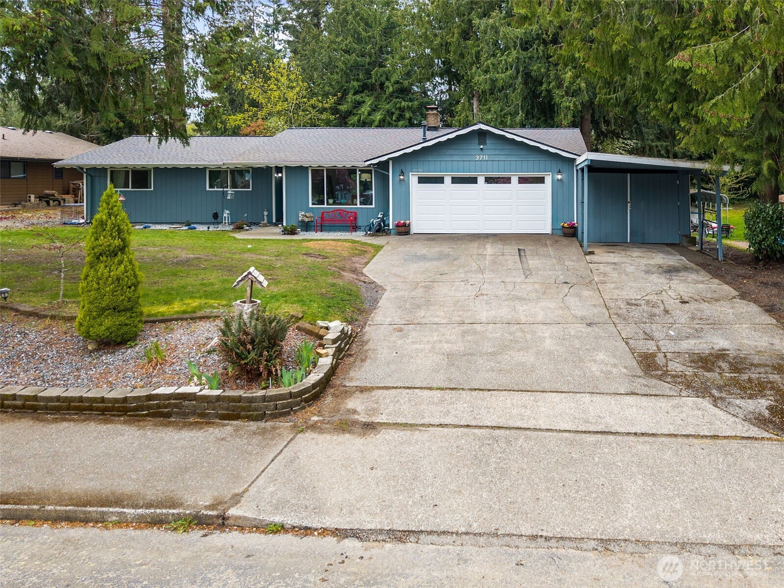 3711 Henderson Boulevard SE, Olympia, WA 98501